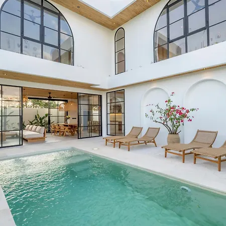 Villa Tichi - 3Br Villa With Pool